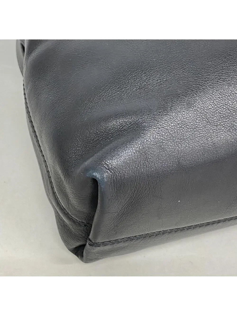 Chanel Vintage Cc Logo Tote Leather #325553C10B